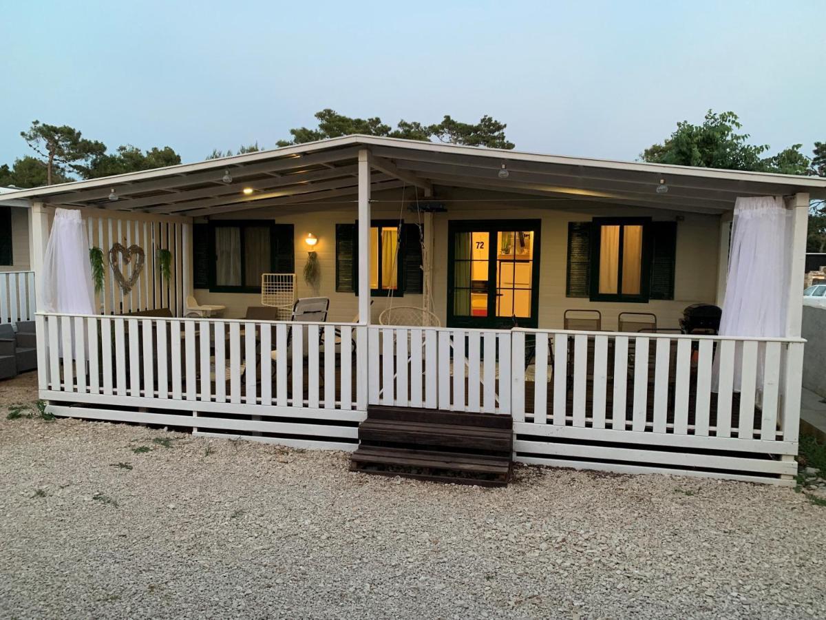 Privlaka Mobilhouses Exteriör bild